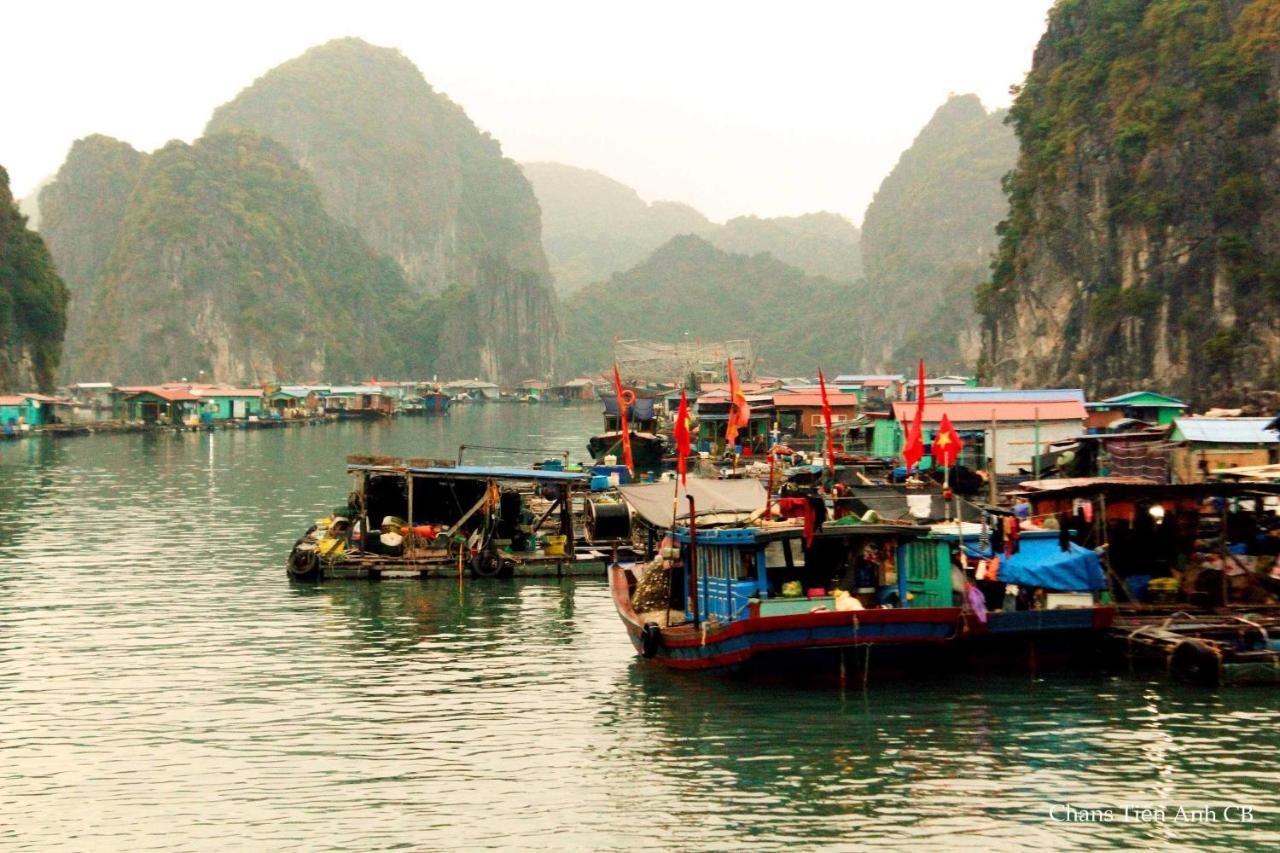 Aroma Cat Ba Sea View Hotel Chan Chau 외부 사진