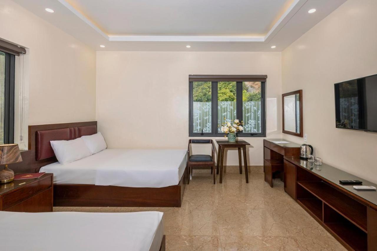 Aroma Cat Ba Sea View Hotel Chan Chau 외부 사진